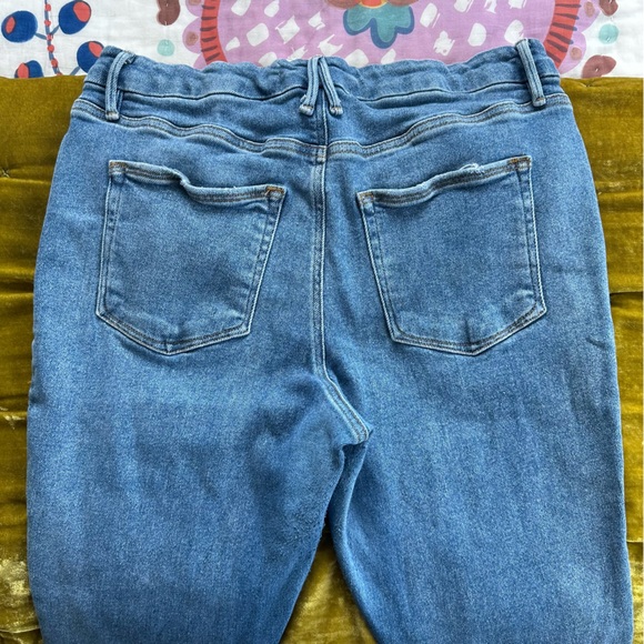 Medium Wash Skinny Leg Jeans - Picture 7 of 7